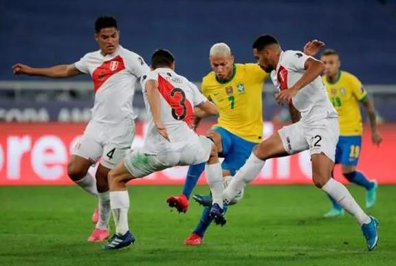 巴西vs秘鲁,提供足球巴西vs秘鲁视频直播及全场回放